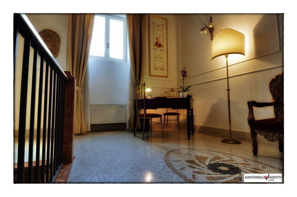 Palazzo Liguori Bed and Breakfast Cava deʼ Tirreni Exteriör bild